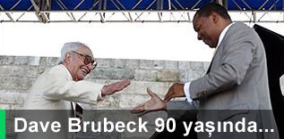 Dave Brubeck 90. yaşgününü Newport Jazz Festivali&#146;nin son gününde Wynton Marsalis&#146;le birlikte kutladı.