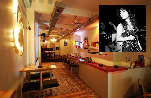 Beyoğlu`nun gözde mekanlarından Mono Music Cafe & Bar`da Salı geceleri "Jazz" var...