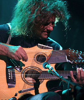 Caz gitarın yaşayan en yaratıcı ve yetenekli isimlerinden Pat Metheny iki konser için Cemal Reşit Rey`e geliyor.