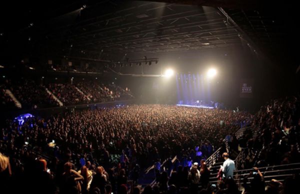 O gece, Chet Faker konseri kadar Uniq İstanbul`da bulunan Volkswagen Arena`da yıldızlaştı.