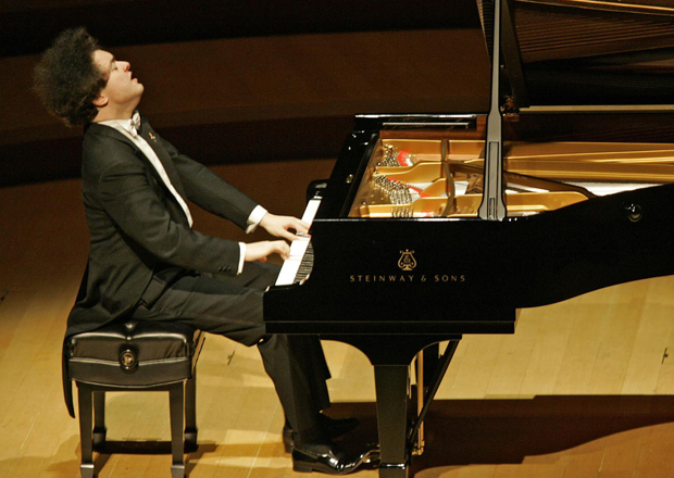 Piyanonun dünyaca ünlü yıldızları 21 Eylül-14 Ekim arası Türkiye`ye gelecek.