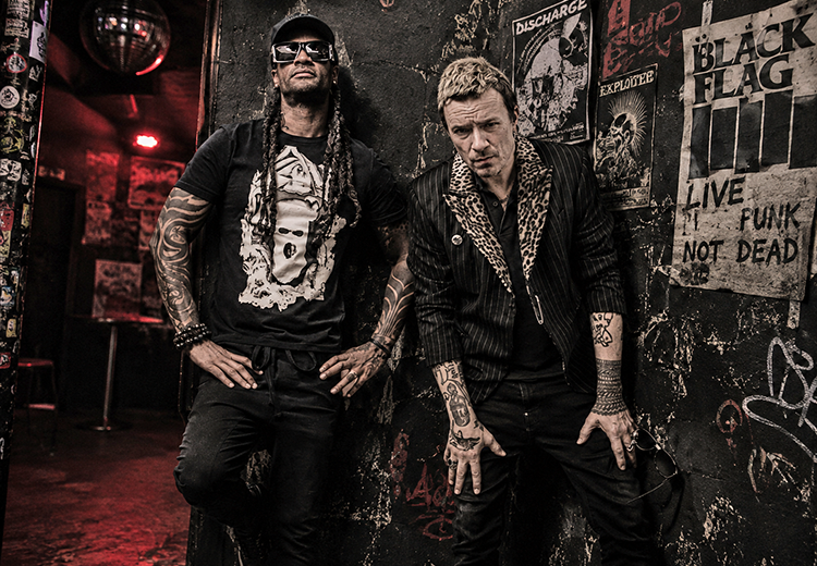 Agresif ve kışkırtıcı elektronik punk grubu The Prodigy Zorlu PSM'ye geliyor