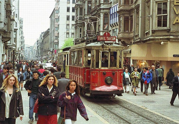 Beyoğlu’nda yaşamadığım geçmişten, yaşadığım bugüne