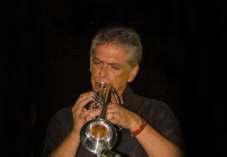 Lloyd Chisholm ile trompet retrospektif