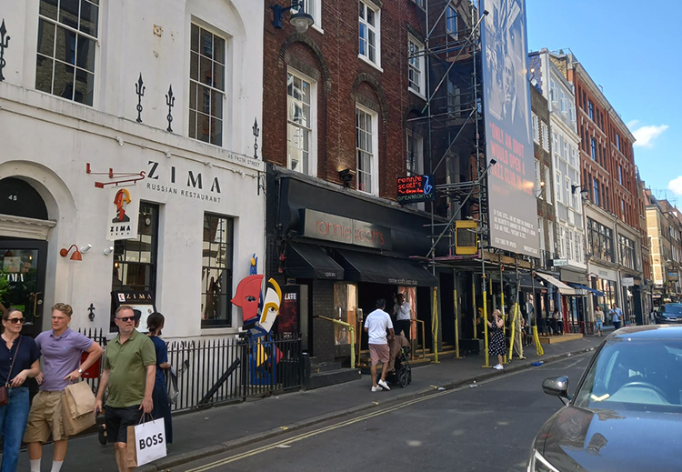 Londra’da bir karşılaştırma denemesi: İki efsane kulübün hikâyesi 